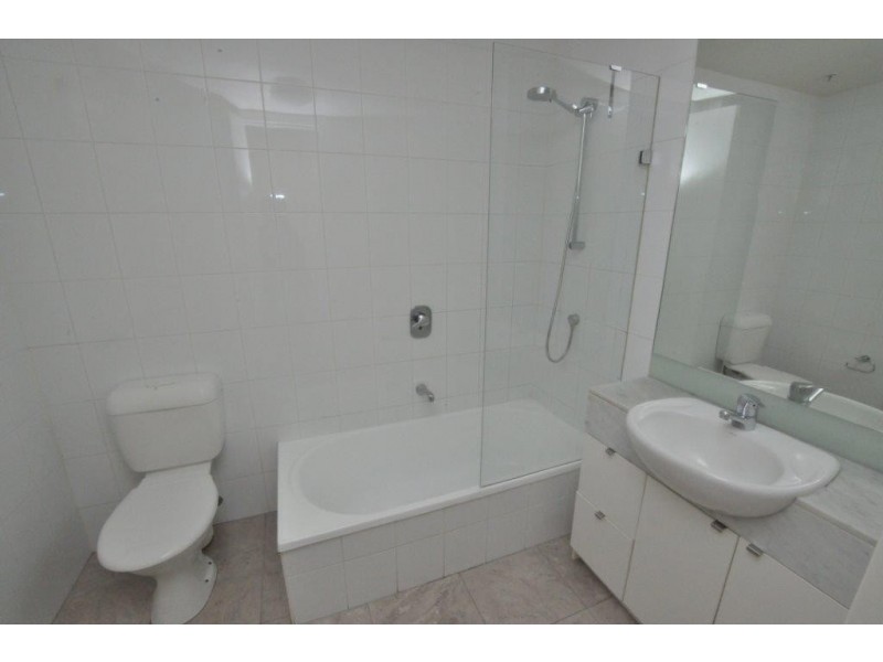 REF 20945/88 Kavanagh Street, Southbank VIC 3006