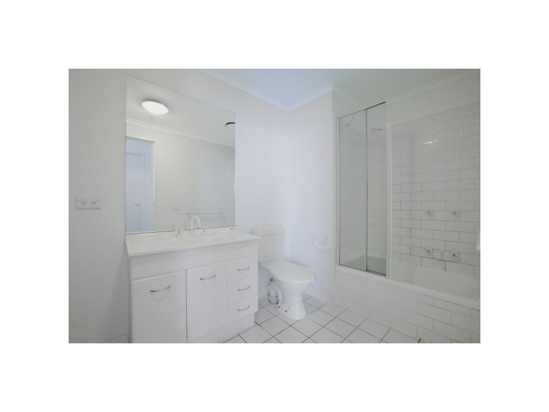 79 Whiteman Street, Southbank VIC 3006