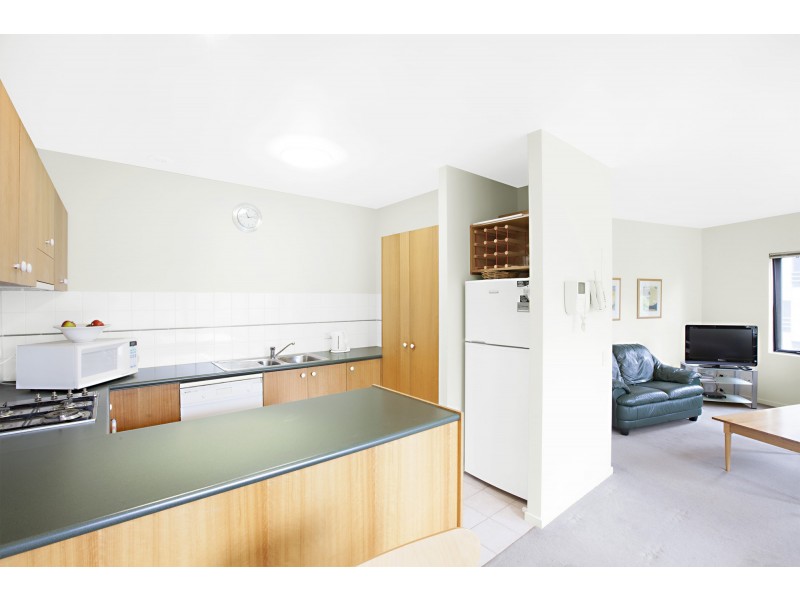 17/1 Riverside Quay, Southbank VIC 3006