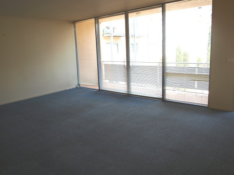 REF 20953/100 Wells Street, Southbank VIC 3006