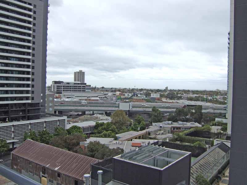 REF 20955/63 Whiteman Street, Southbank VIC 3006