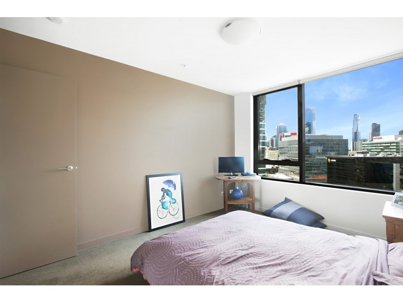 1907/100 Harbour Esplanade, Docklands VIC 3008