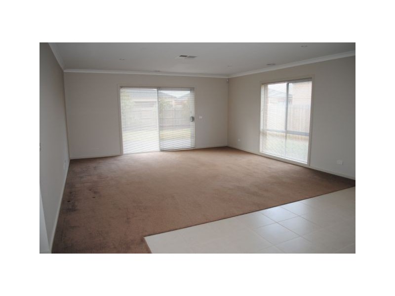 20 Earth Street, Point Cook VIC 3030