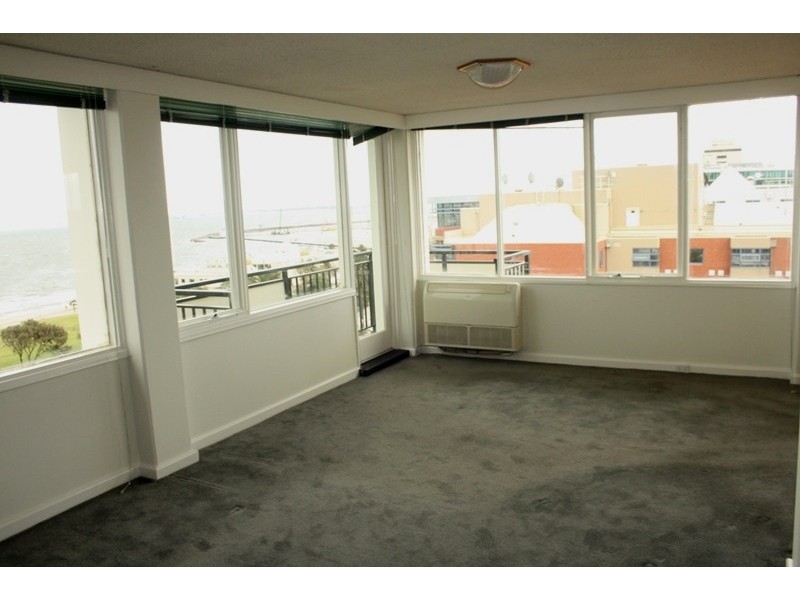 8A/21 The Esplanade, St Kilda VIC 3182