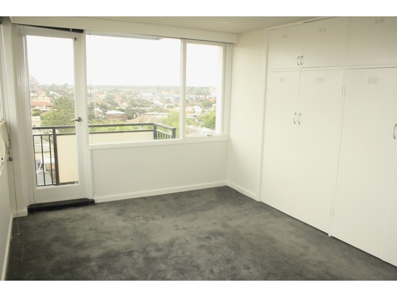 8A/21 The Esplanade, St Kilda VIC 3182