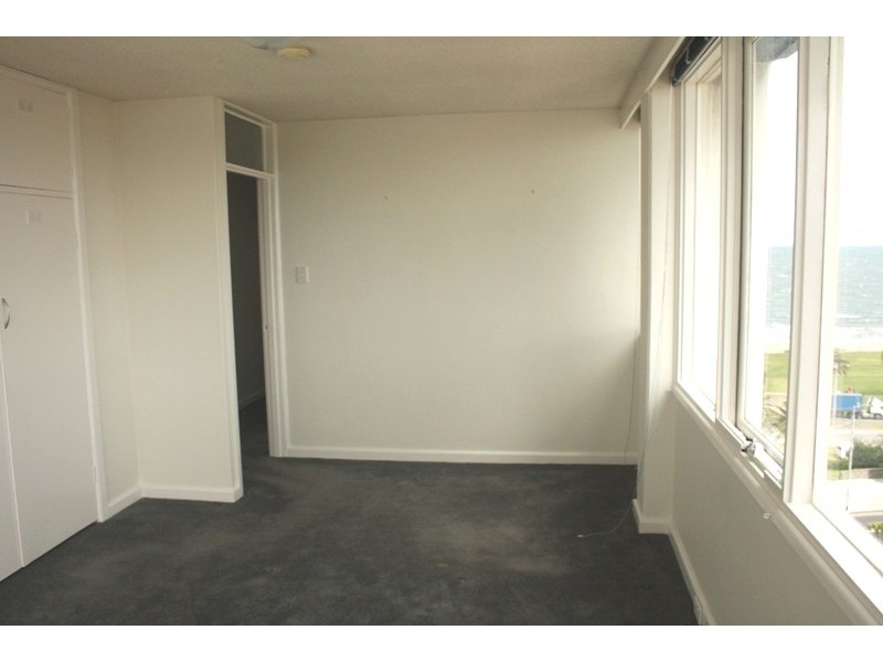 8A/21 The Esplanade, St Kilda VIC 3182