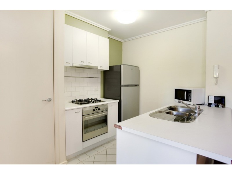 REF 20959/38 Bank Street, South Melbourne VIC 3205