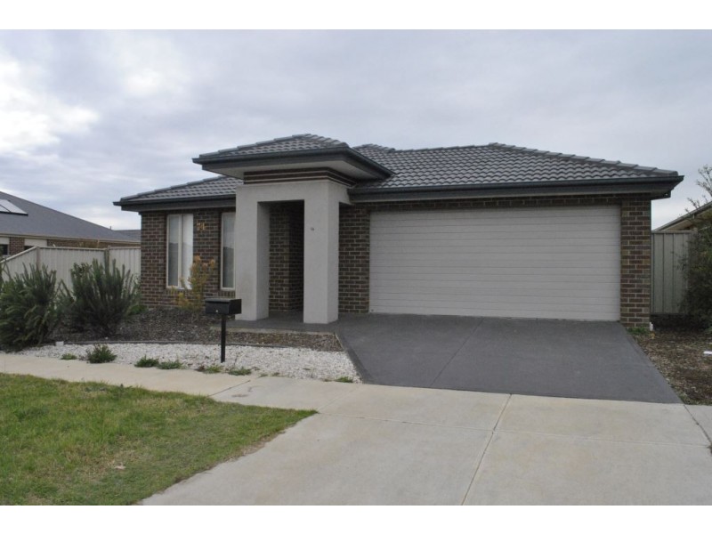 74 Federation Boulevard, Truganina VIC 3029