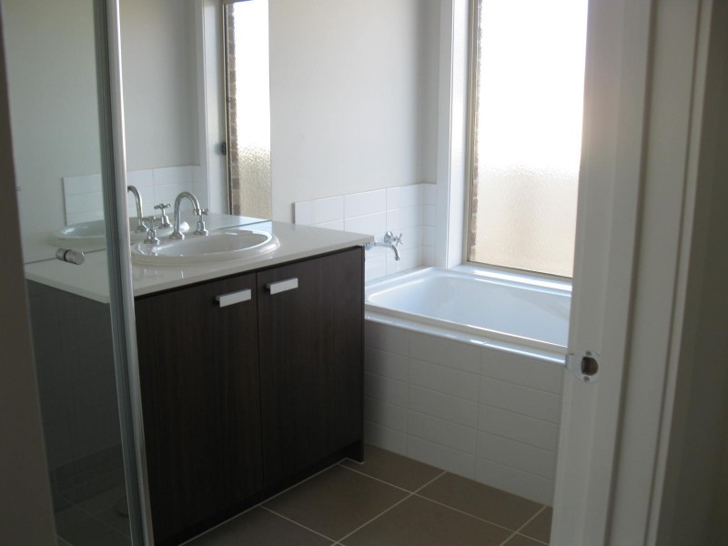 74 Federation Boulevard, Truganina VIC 3029