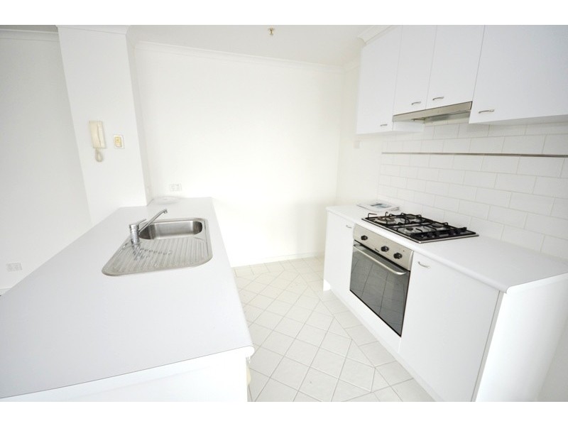 REF 20962/38 Kavanagh Street, Southbank VIC 3006