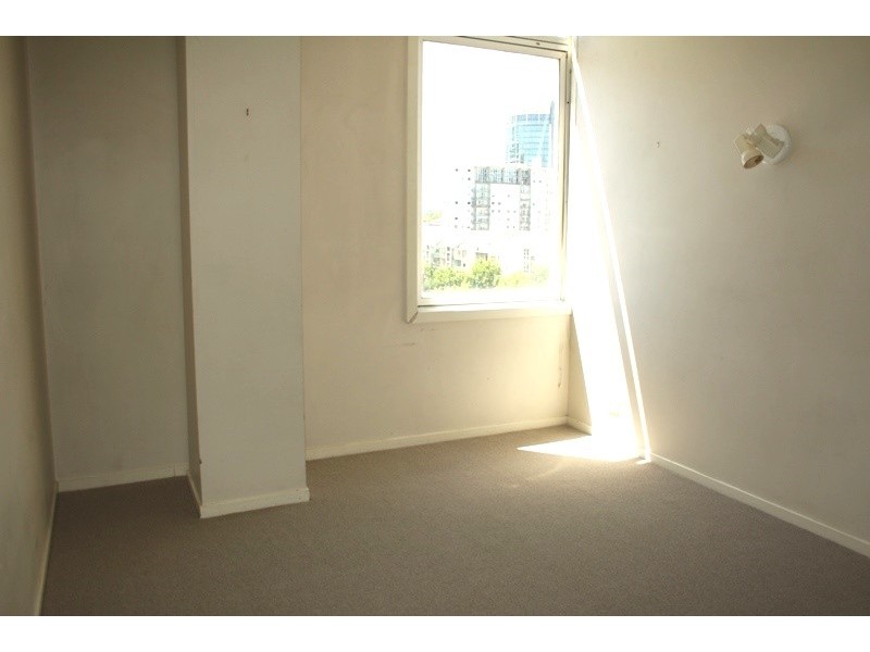 REF 20974/161 Sturt Street, Southbank VIC 3006