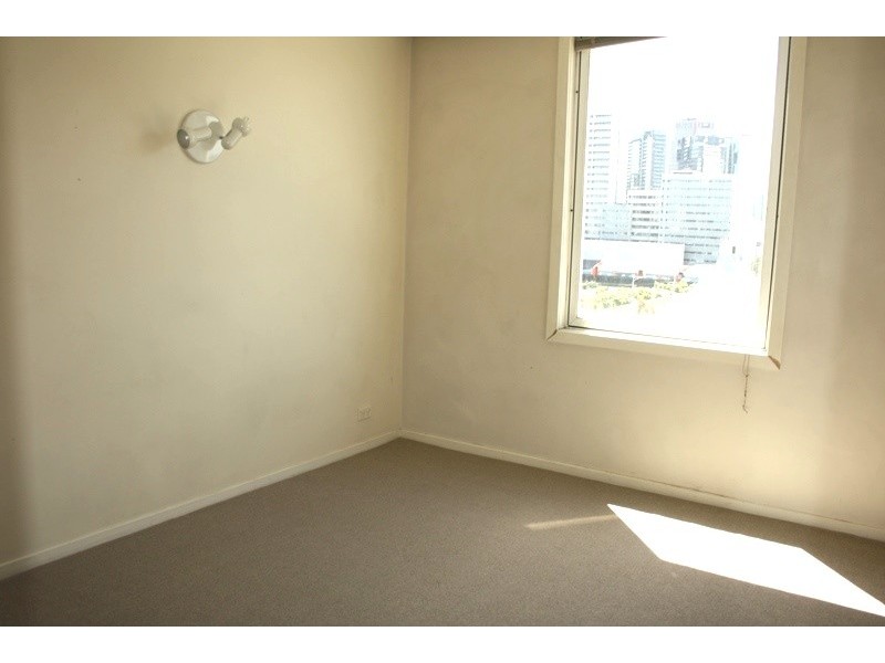 REF 20974/161 Sturt Street, Southbank VIC 3006