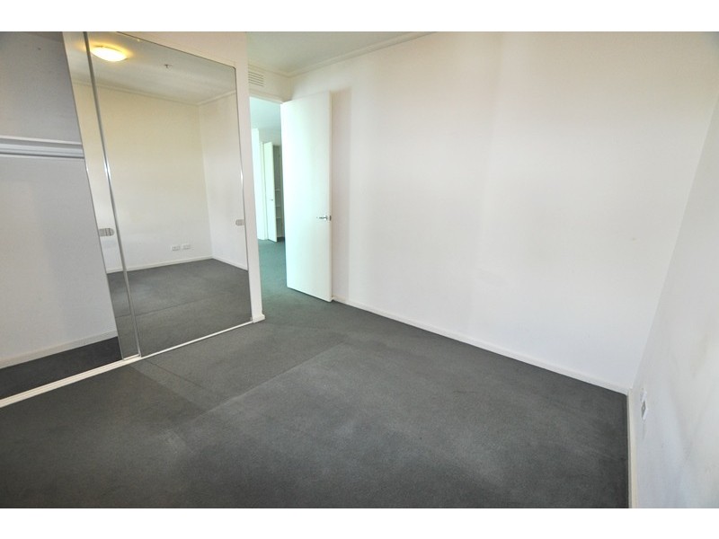 REF 20981/83 Whiteman Street, Southbank VIC 3006