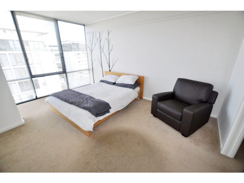 1105/28 Bank Street, South Melbourne VIC 3205