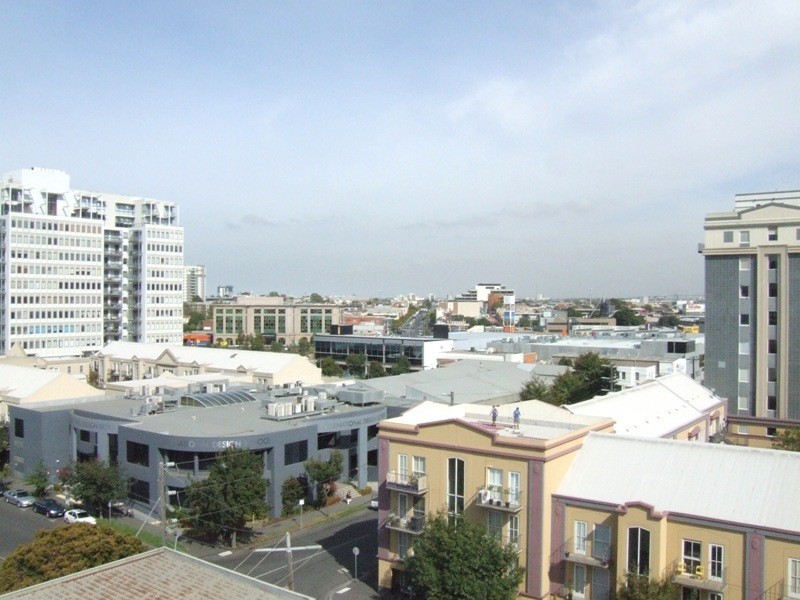 REF 20986/102 Wells Street, Southbank VIC 3006