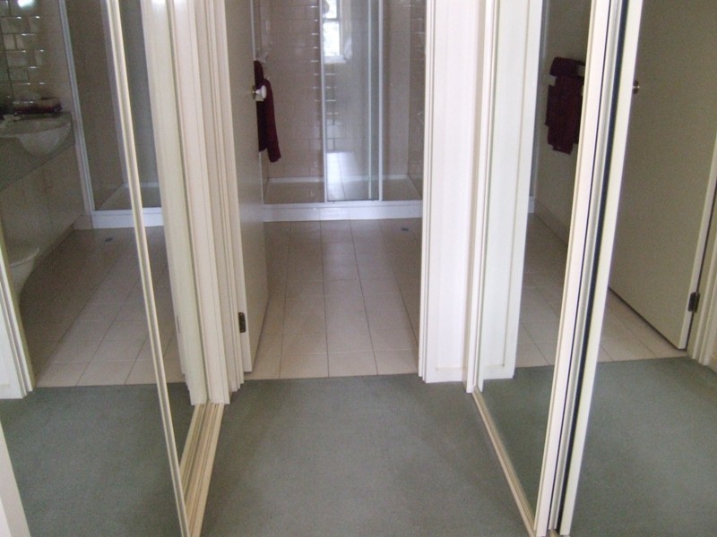 REF 20986/102 Wells Street, Southbank VIC 3006
