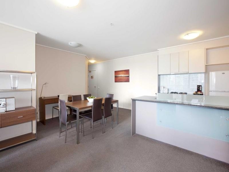 REF 20987/100 Kavanagh Street, Southbank VIC 3006