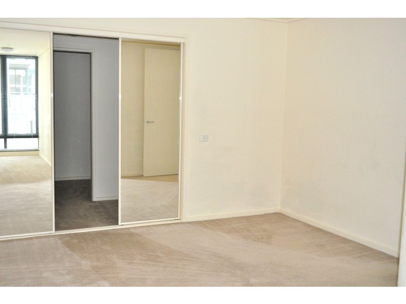 REF 20994/163 City Road, Southbank VIC 3006