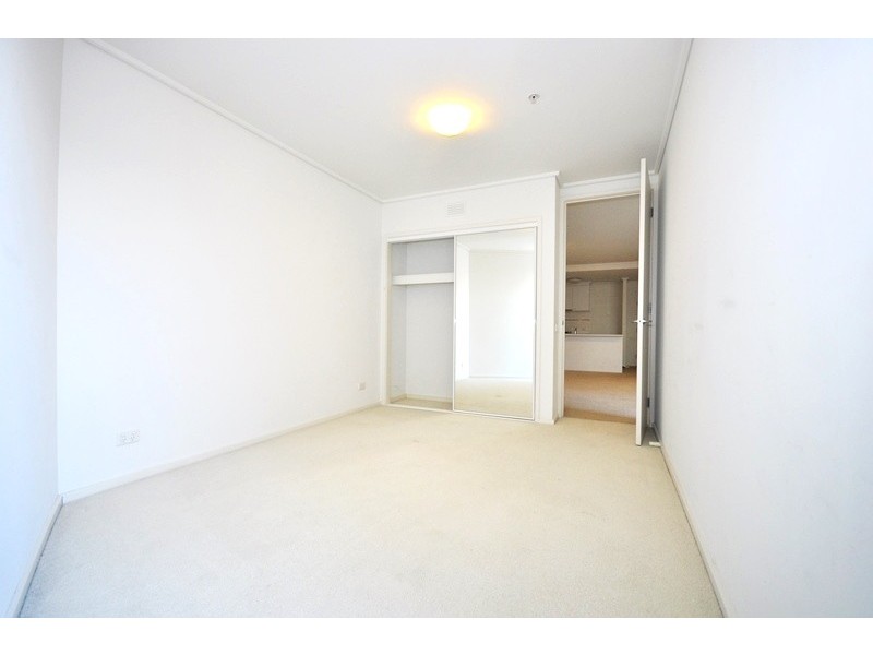 REF 20997/99 Whiteman Street, Southbank VIC 3006