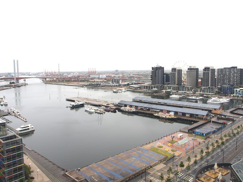 2408B/100 Harbour Esplanade, Docklands VIC 3008