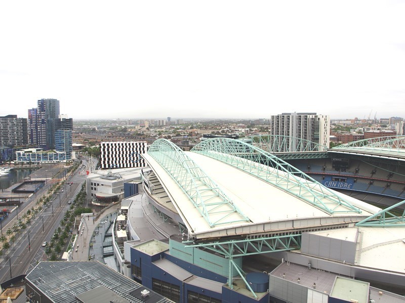 2408B/100 Harbour Esplanade, Docklands VIC 3008