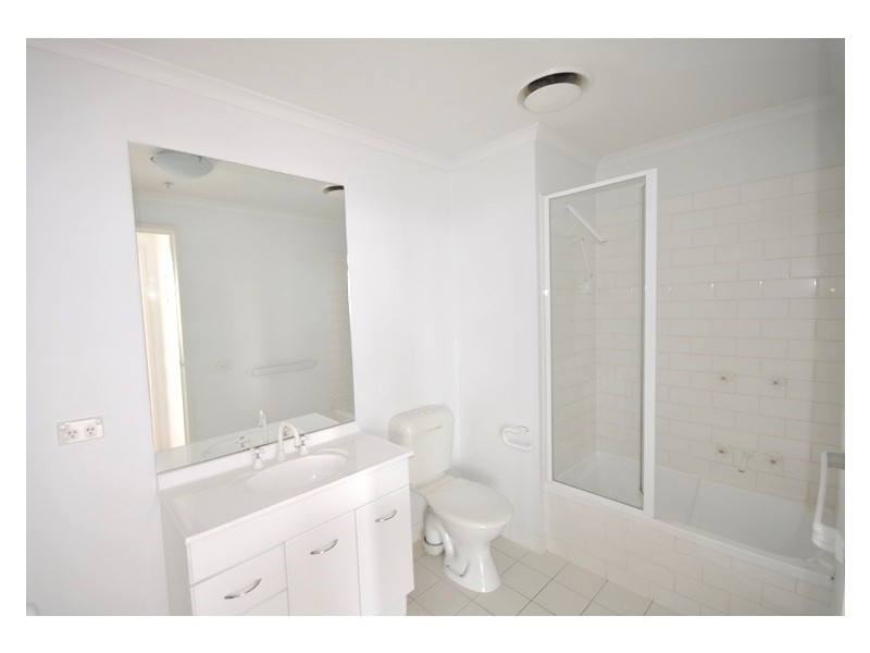 REF 21001/79 Whiteman Street, Southbank VIC 3006