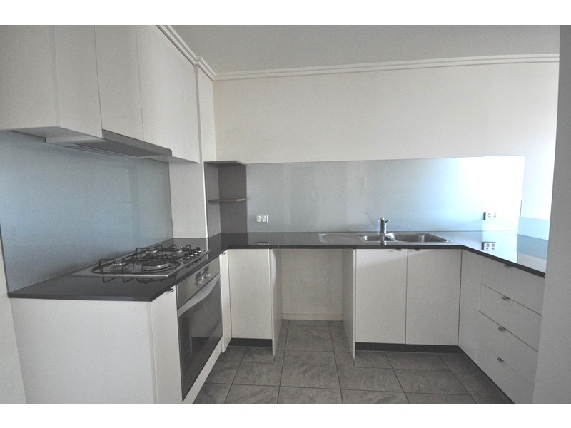 REF 21002/86 Kavanagh Street, Southbank VIC 3006