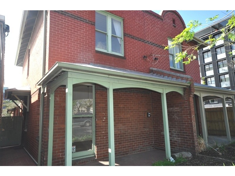 71 Eastern Road, Southbank VIC 3006