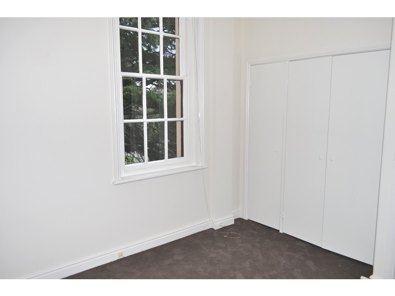 33 Wiltshire Drive, Kew VIC 3101