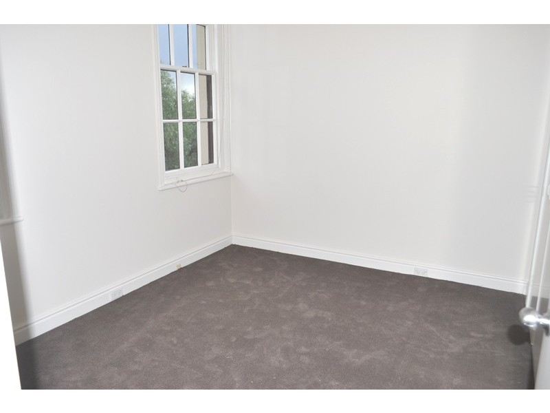 33 Wiltshire Drive, Kew VIC 3101