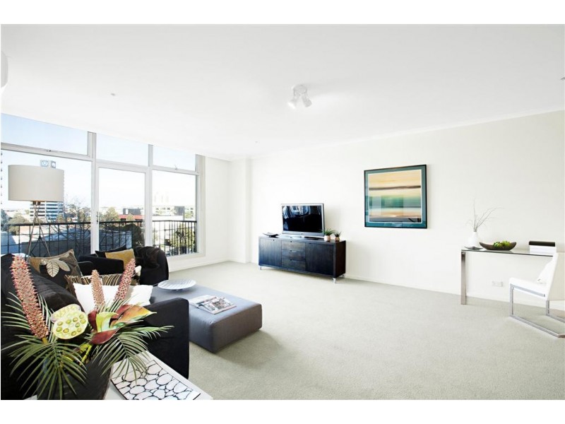 REF 21014/161 Sturt Street, Southbank VIC 3006