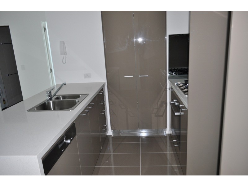 1704/241 City Road, Southbank VIC 3006