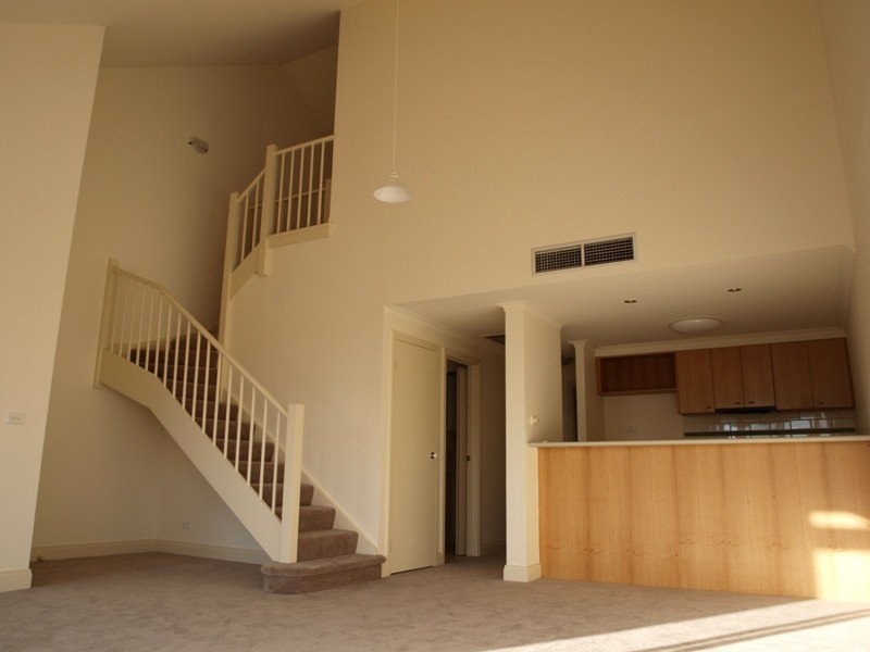 REF 21015/83 Dodds Street, Southbank VIC 3006