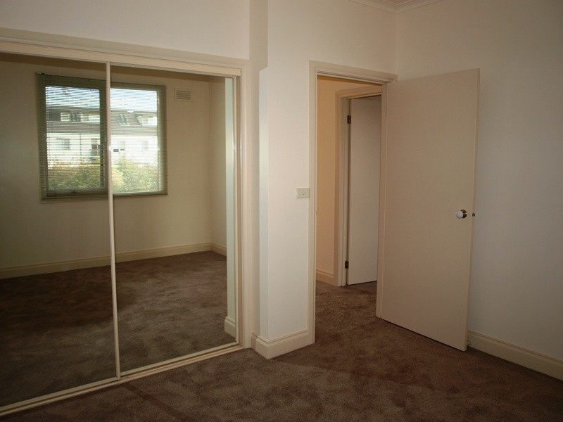 REF 21015/83 Dodds Street, Southbank VIC 3006