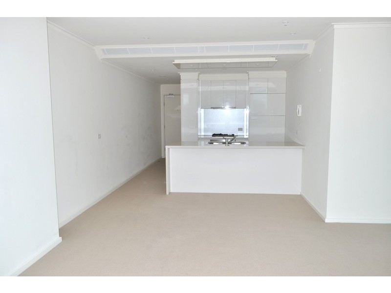 REF 21027/180 City Road, Southbank VIC 3006