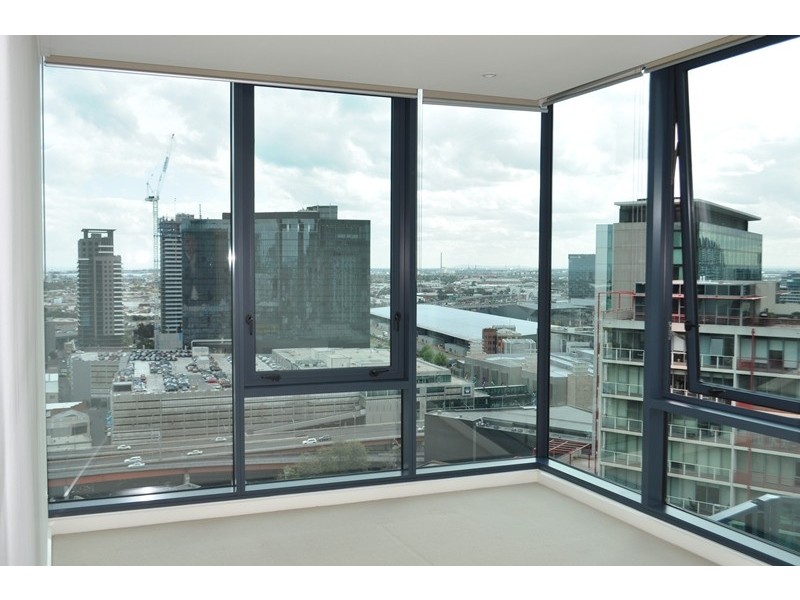 REF 21027/180 City Road, Southbank VIC 3006