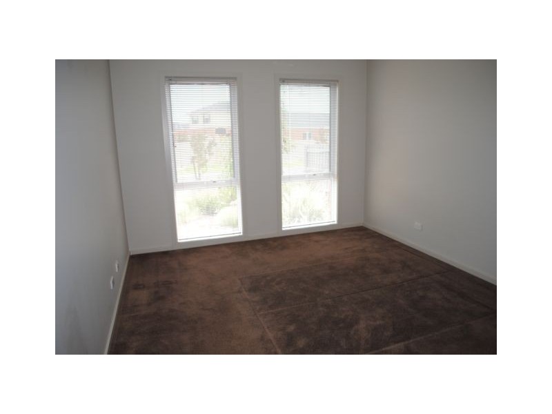 20 Earth Street, Point Cook VIC 3030