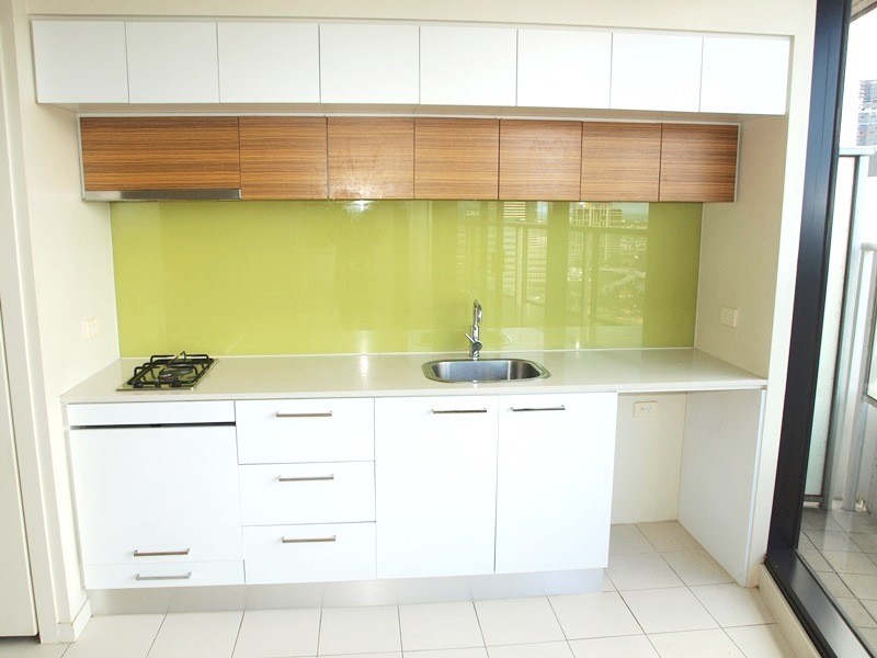 2112B/100 Harbour Esplanade, Docklands VIC 3008