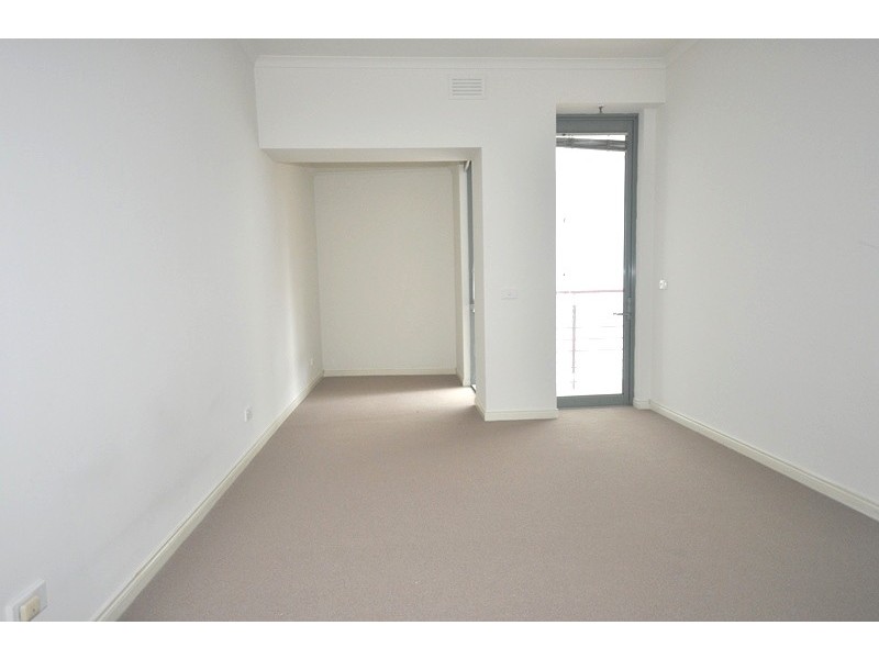 REF 20825/83 Queensbridge Street, Southbank VIC 3006