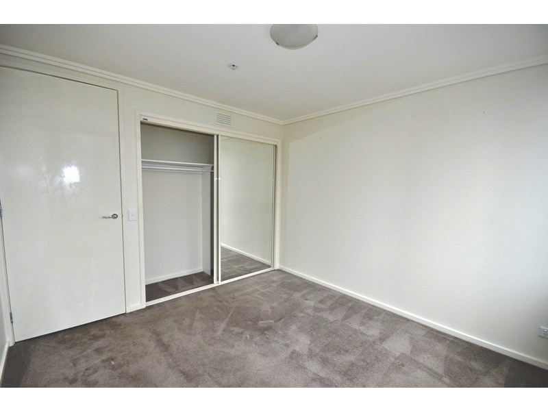 REF 21035/22 Kavanagh Street, Southbank VIC 3006