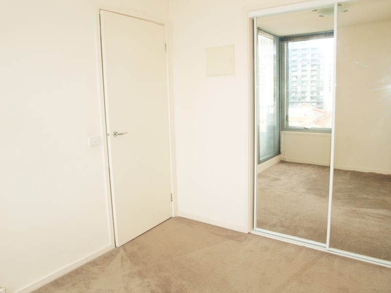REF 21036/118 Dudley Street, West Melbourne VIC 3003
