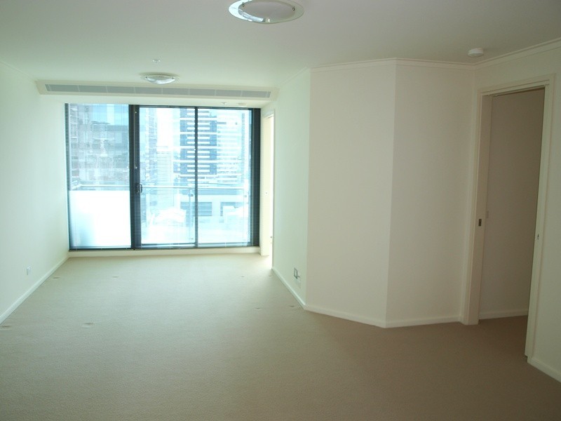 REF 21038/180 City Road, Southbank VIC 3006