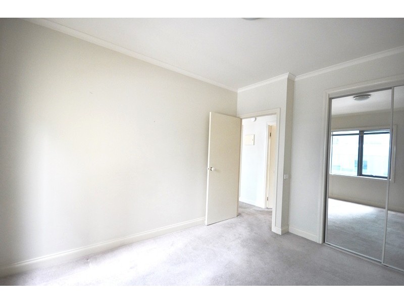 REF 21048/28 Little Lonsdale Street, Melbourne VIC 3000