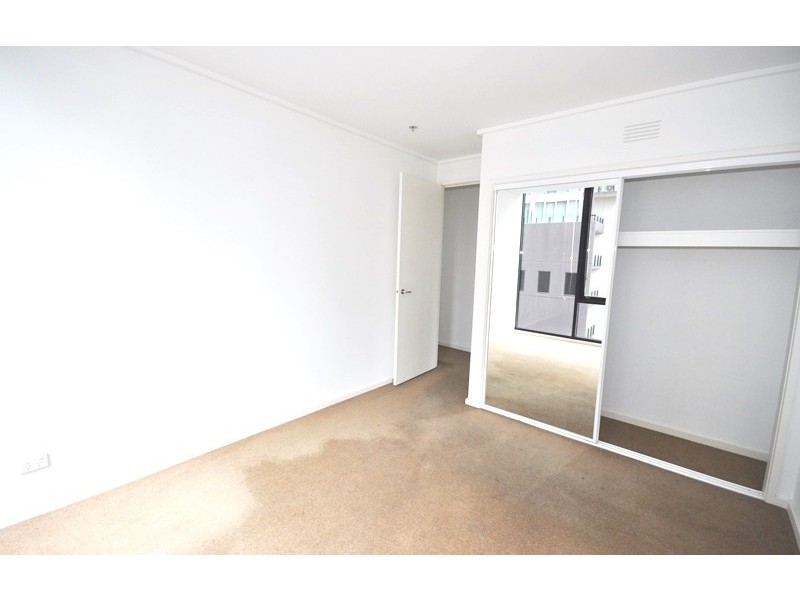 REF 21049/173 City Road, Southbank VIC 3006