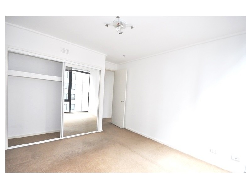 REF 21049/173 City Road, Southbank VIC 3006