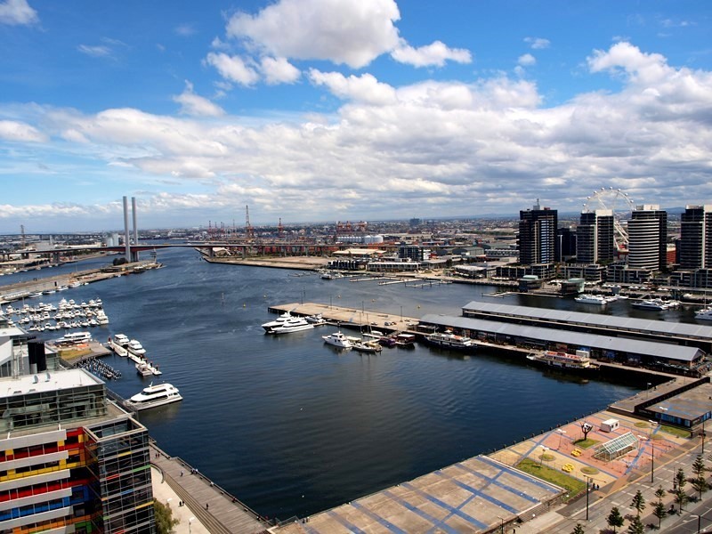 2508B/100 Harbour Esplanade, Docklands VIC 3008