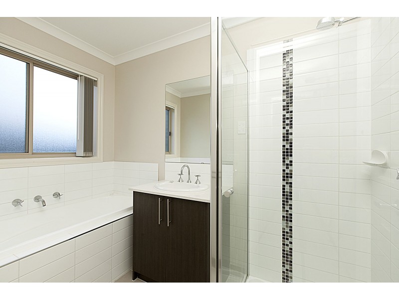 10 Countess Place, Point Cook VIC 3030