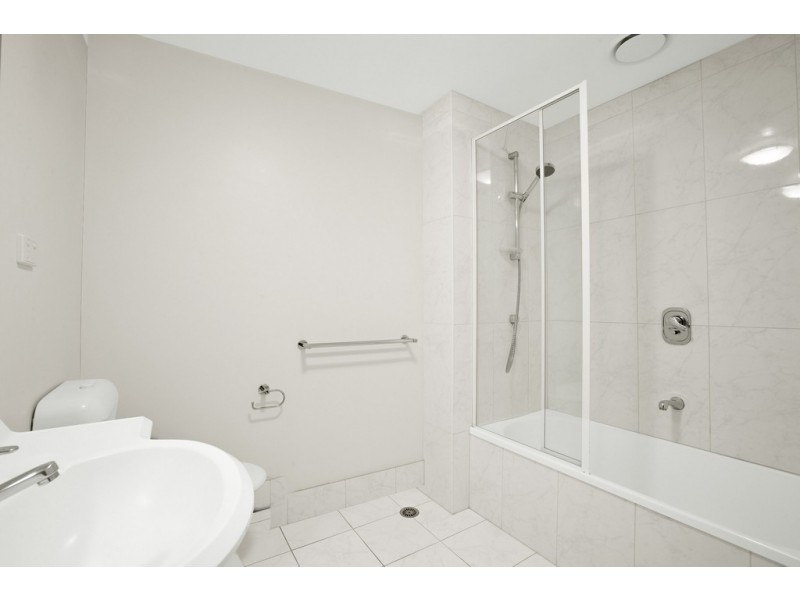 REF 20881/163 City Road, Southbank VIC 3006