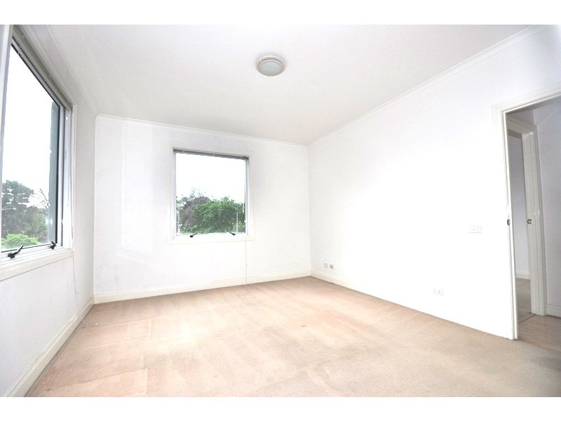 REF 20938/33 La Trobe Street, Melbourne VIC 3000