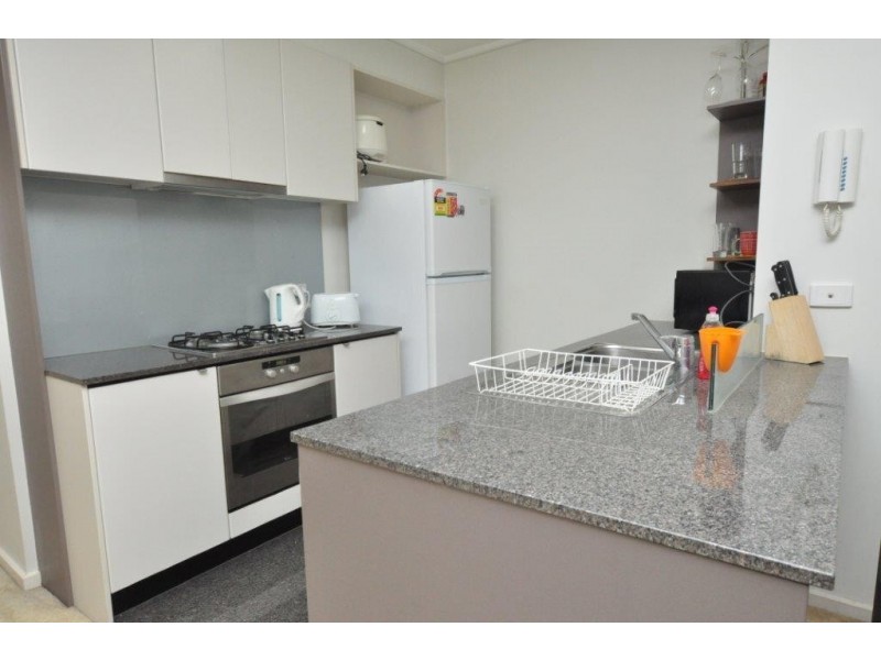 REF 21057/173 City Road, Southbank VIC 3006